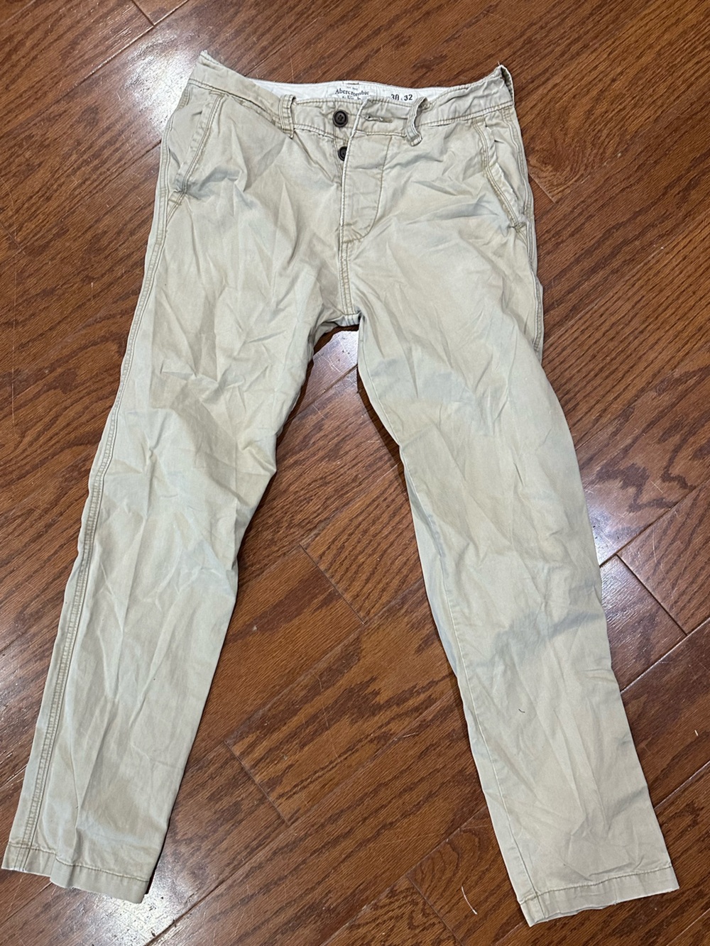 Abercrombie & Fitch Men's Chino Pants in Light Khaki